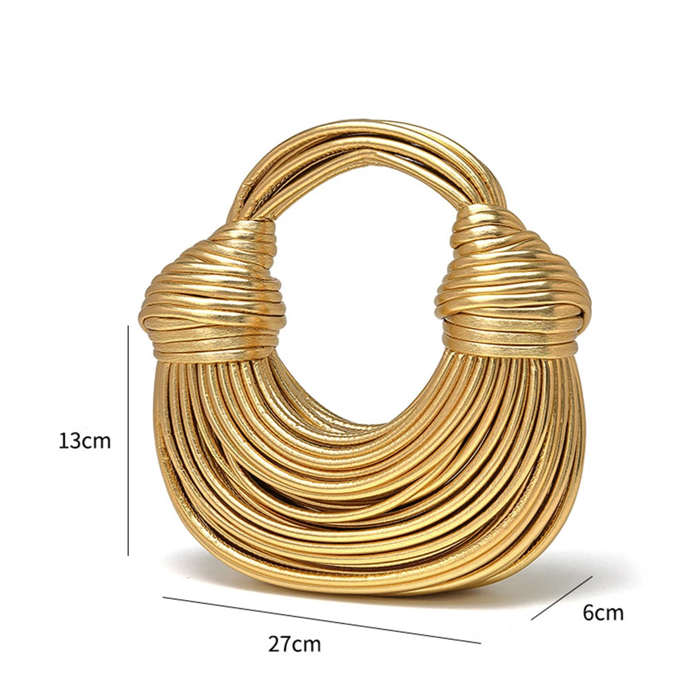 حقيبة يد ذهبية فاخرة على شكل المعكرونة المنسوجة