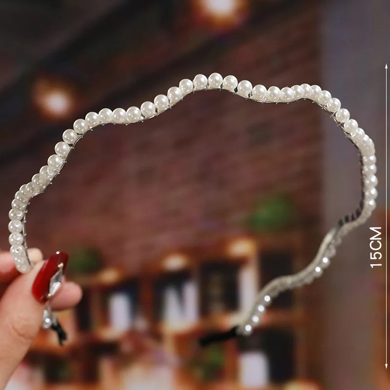 Elegant Pearl Hair Band